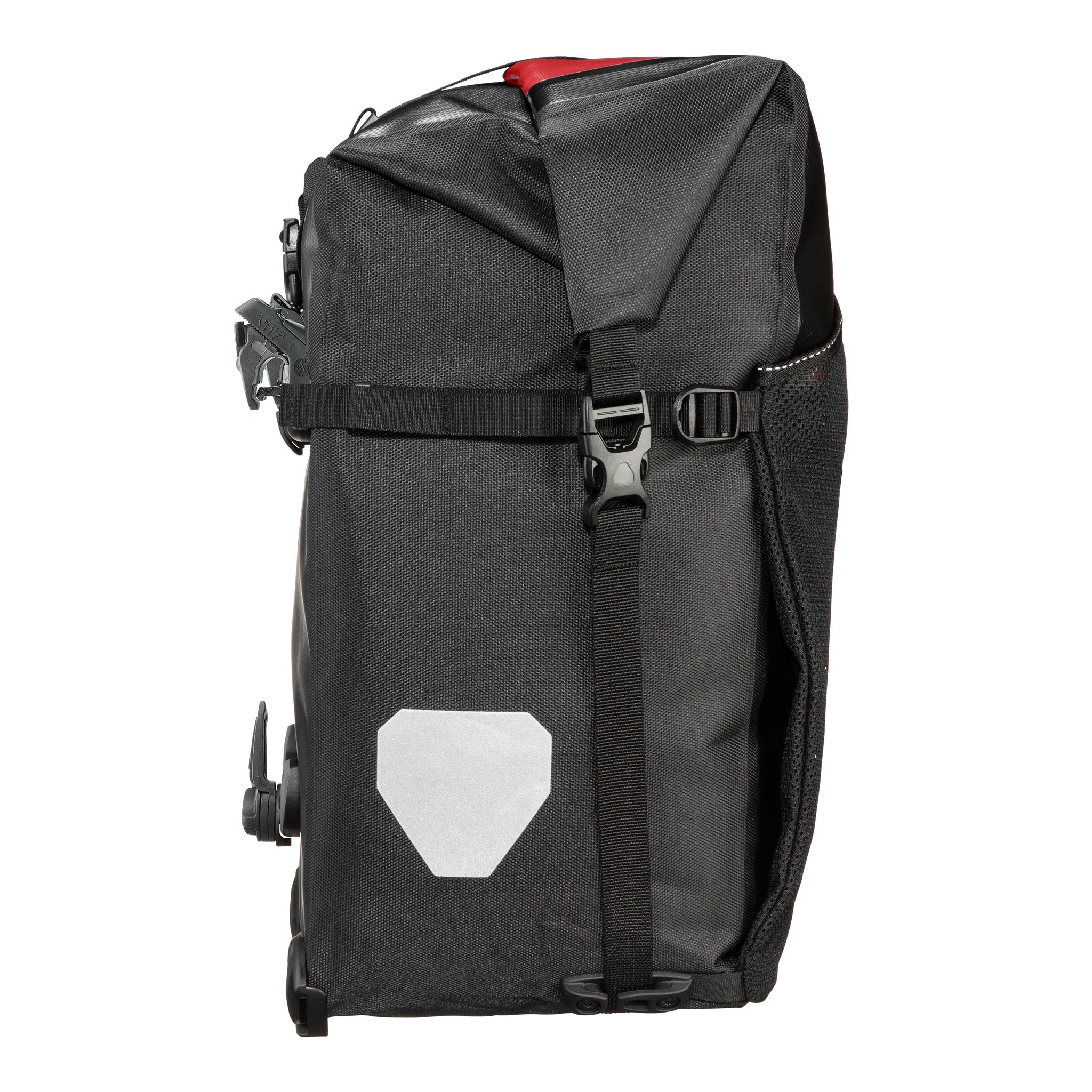 Seitenansicht der ORTLIEB Back-Roller XL QL2.2 in red-black mit reflektierendem Element und Rollverschluss
